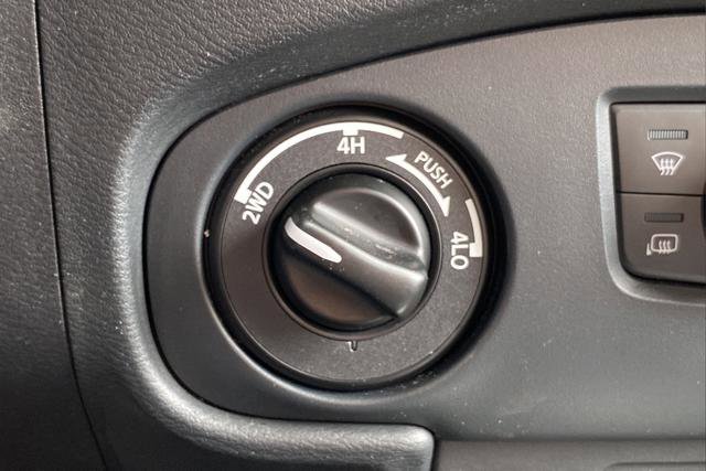 Used 2022 Nissan Frontier SV AWD/4WD image 28