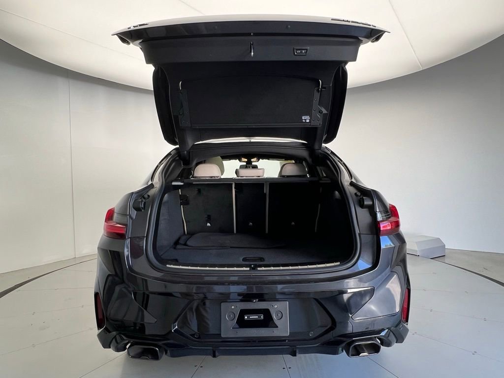 Certified 2024 BMW X4 M40i w/ Premium Package image 5