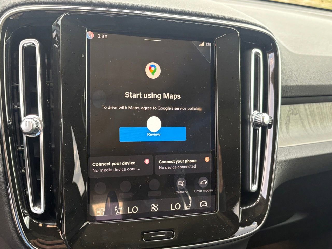 New 2026 Volvo XC40 B5 Core w/ Climate Package image 16