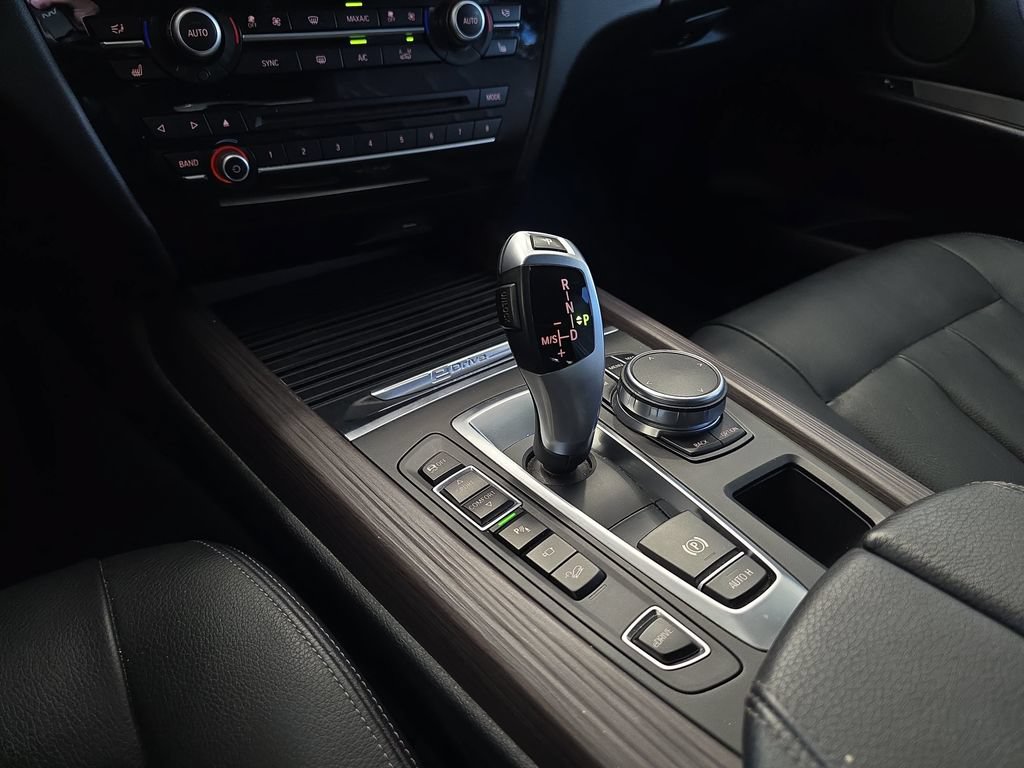 Used 2018 BMW X5 xDrive40e AWD/4WD image 28