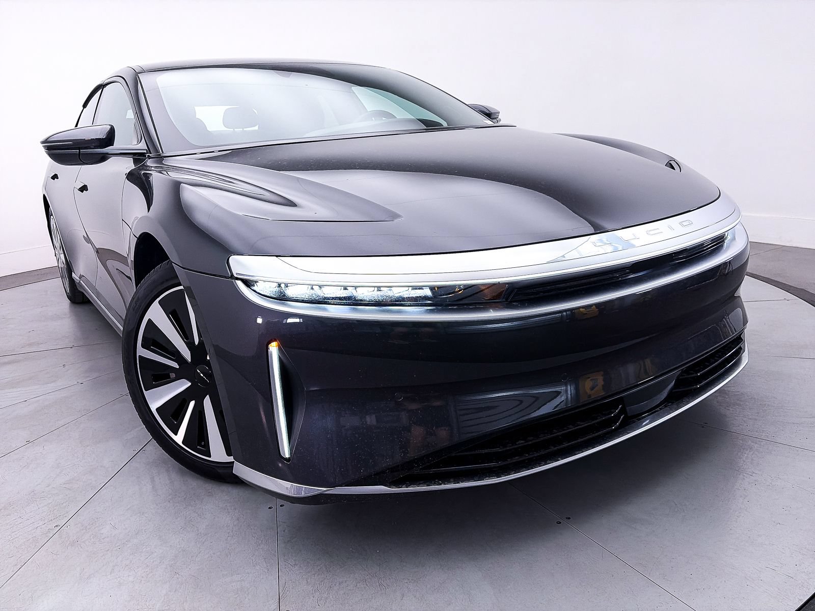 Used 2024 Lucid Air Touring AWD/4WD image 7