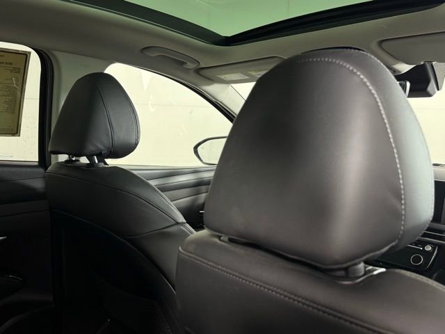 Used 2025 Hyundai Tucson Limited image 22