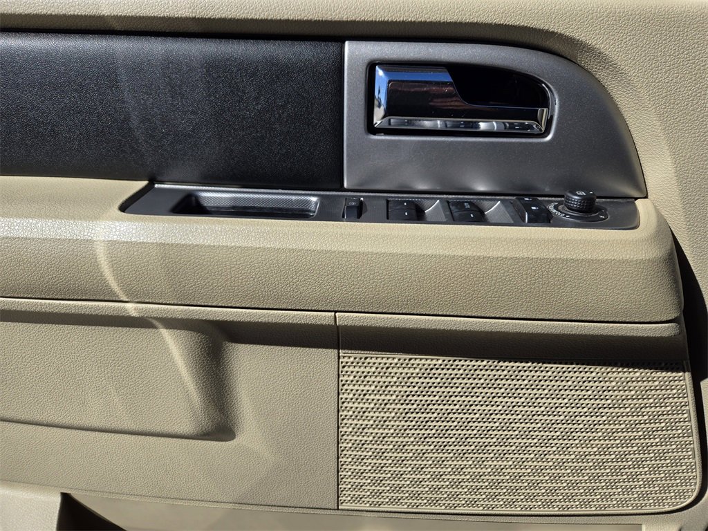 Used 2017 Ford Expedition Limited w/ Equipment Group 301A image 18