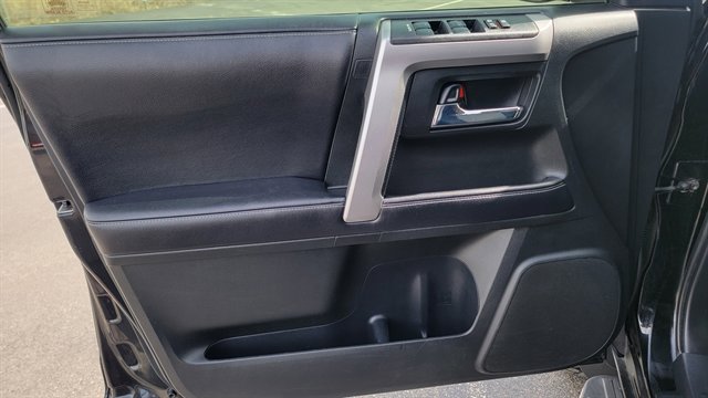 Used 2018 Toyota 4Runner SR5 image 26