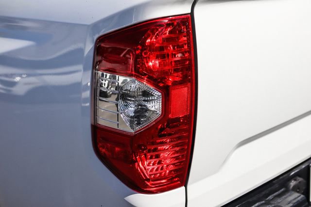 Used 2018 Toyota Tundra SR5 AWD/4WD image 15