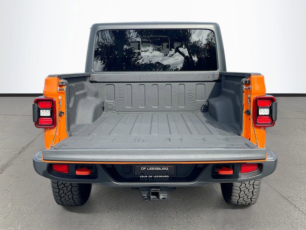 Certified 2025 Jeep Gladiator Mojave image 23