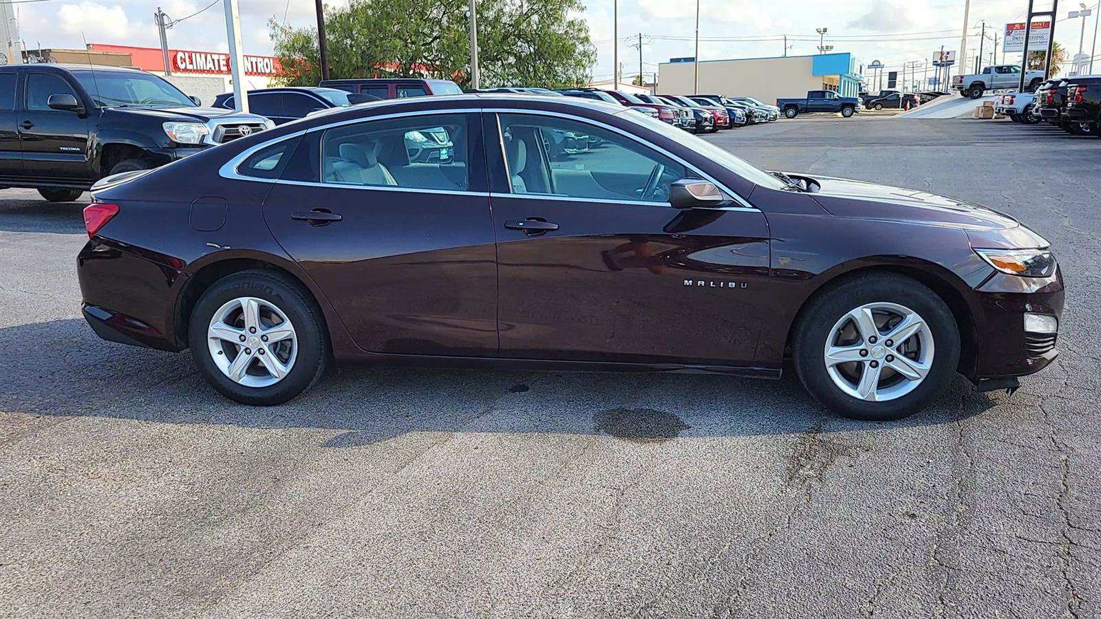 Used 2020 Chevrolet Malibu LS w/ Driver Confidence Package II FWD image 9