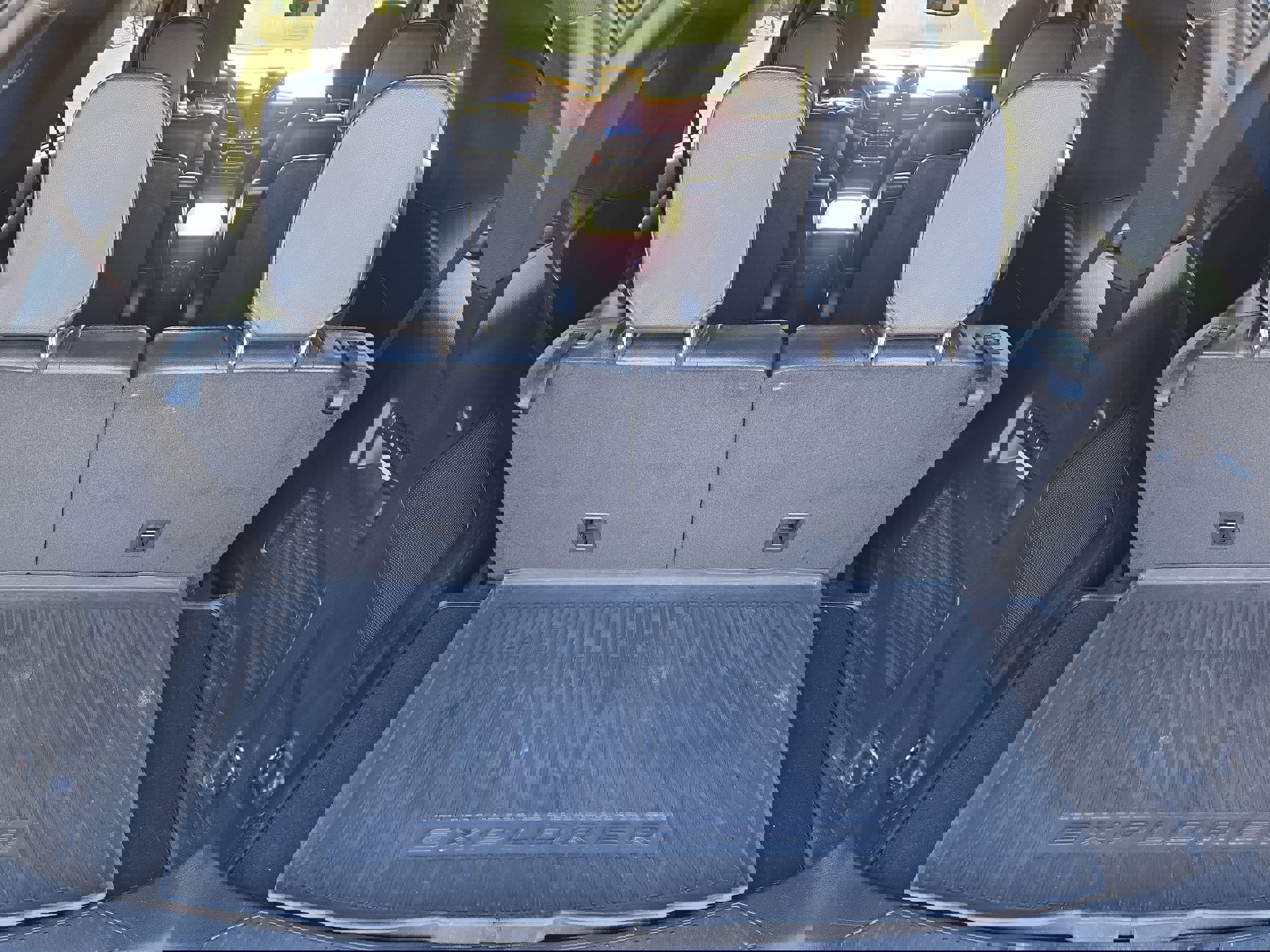 Used 2023 Ford Explorer ST w/ Equipment Group 401A image 13