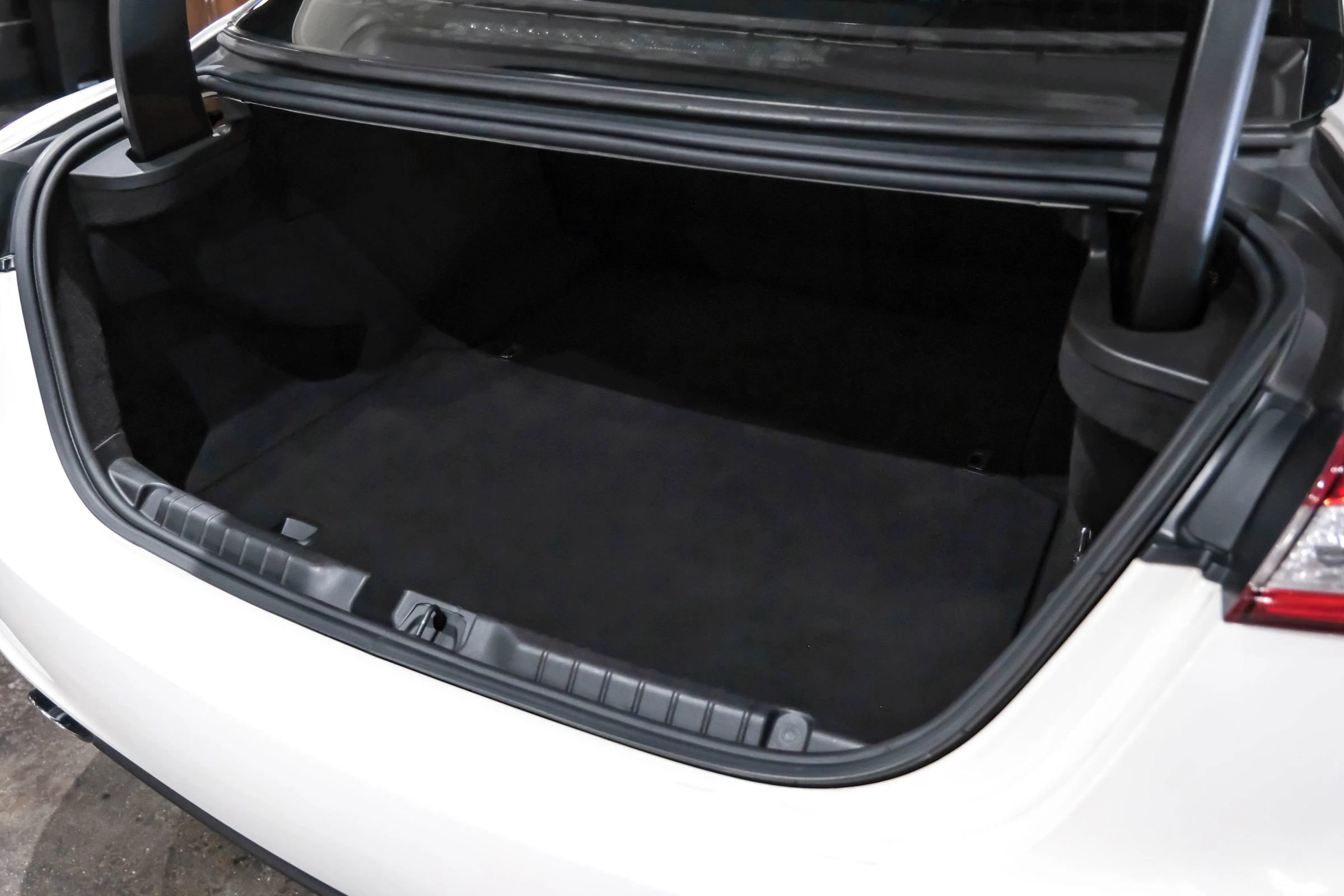 Used 2016 Maserati Ghibli S image 54