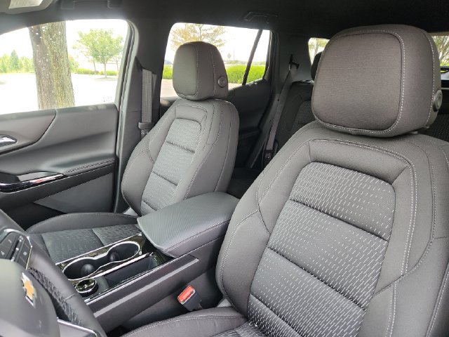 New 2027 Chevrolet Equinox LT w/ LPO, Floor Liner Package FWD image 13