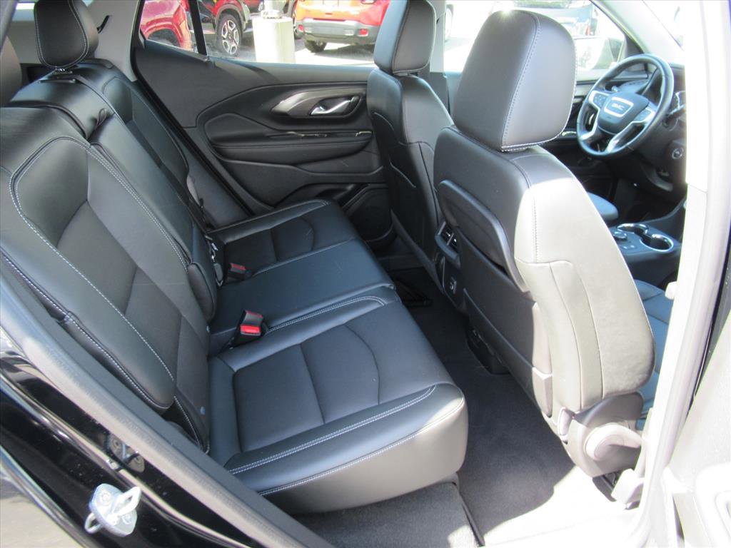Used 2022 GMC Terrain SLT w/ Infotainment Package II image 28