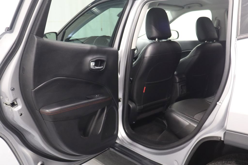 Certified 2019 Jeep Compass Trailhawk w/ Safety & Security Group image 14