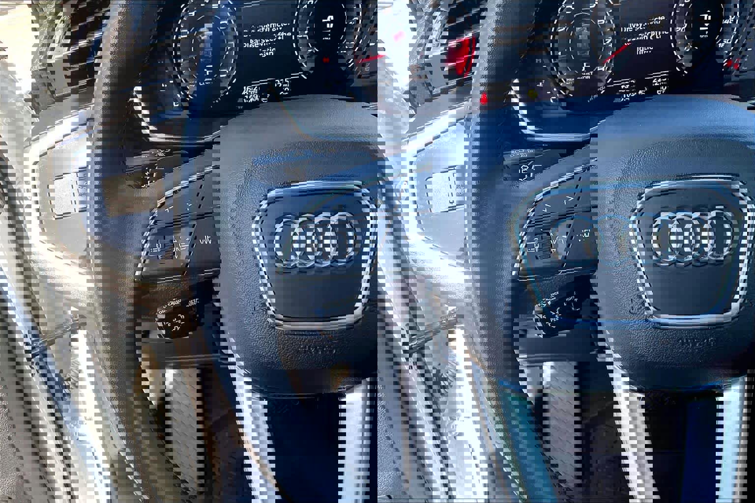 Used 2023 Audi Q3 2.0T Premium Plus w/ Premium Plus Package image 23