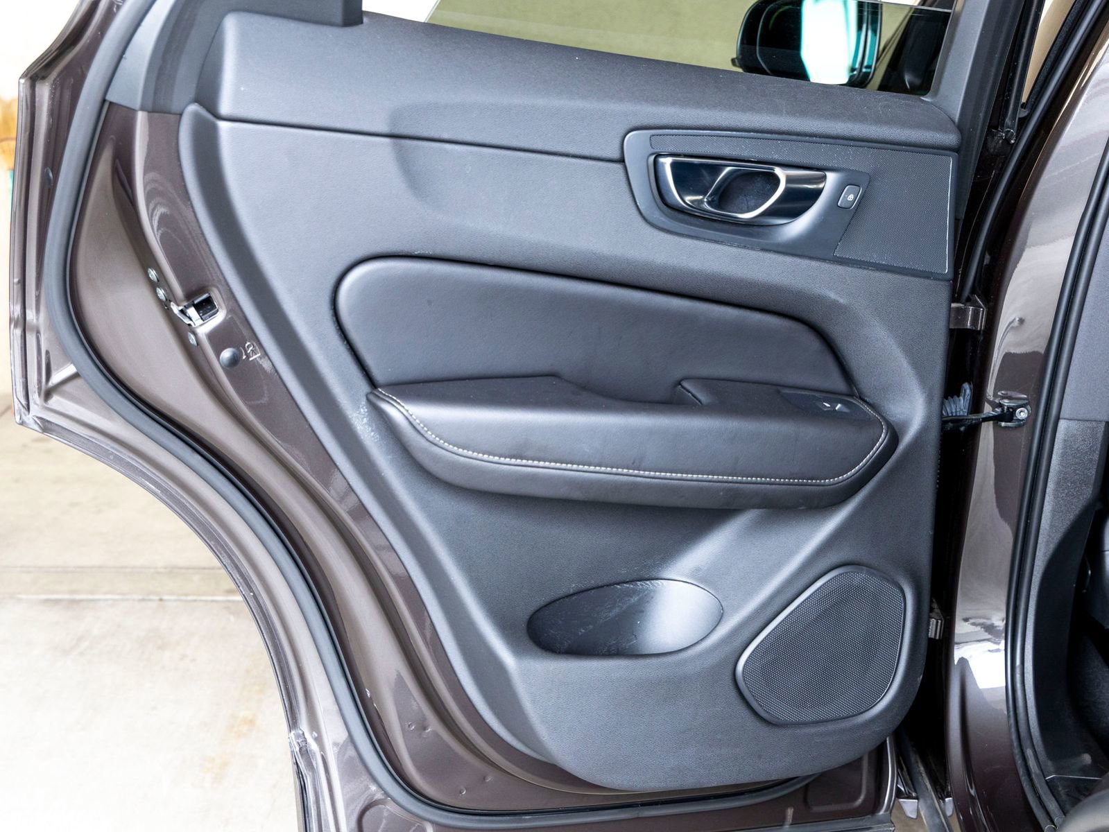 Used 2022 Volvo XC60 T8 Inscription w/ Advanced Package image 20