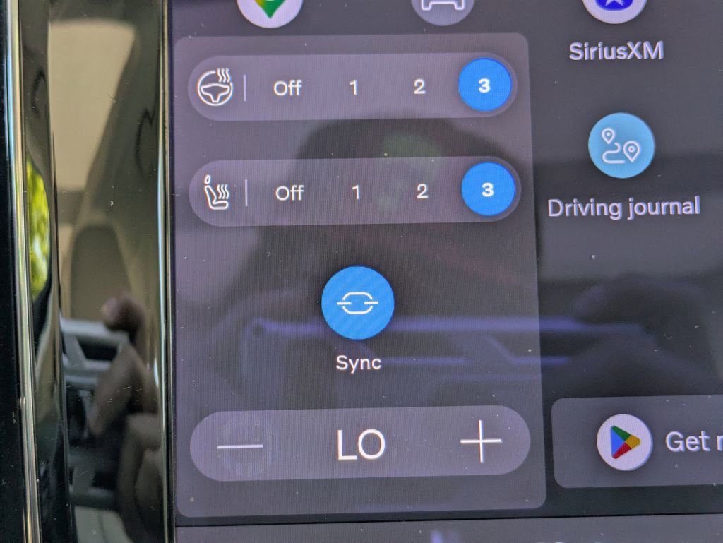 Certified 2024 Volvo S60 B5 Ultimate w/ Climate Package image 27