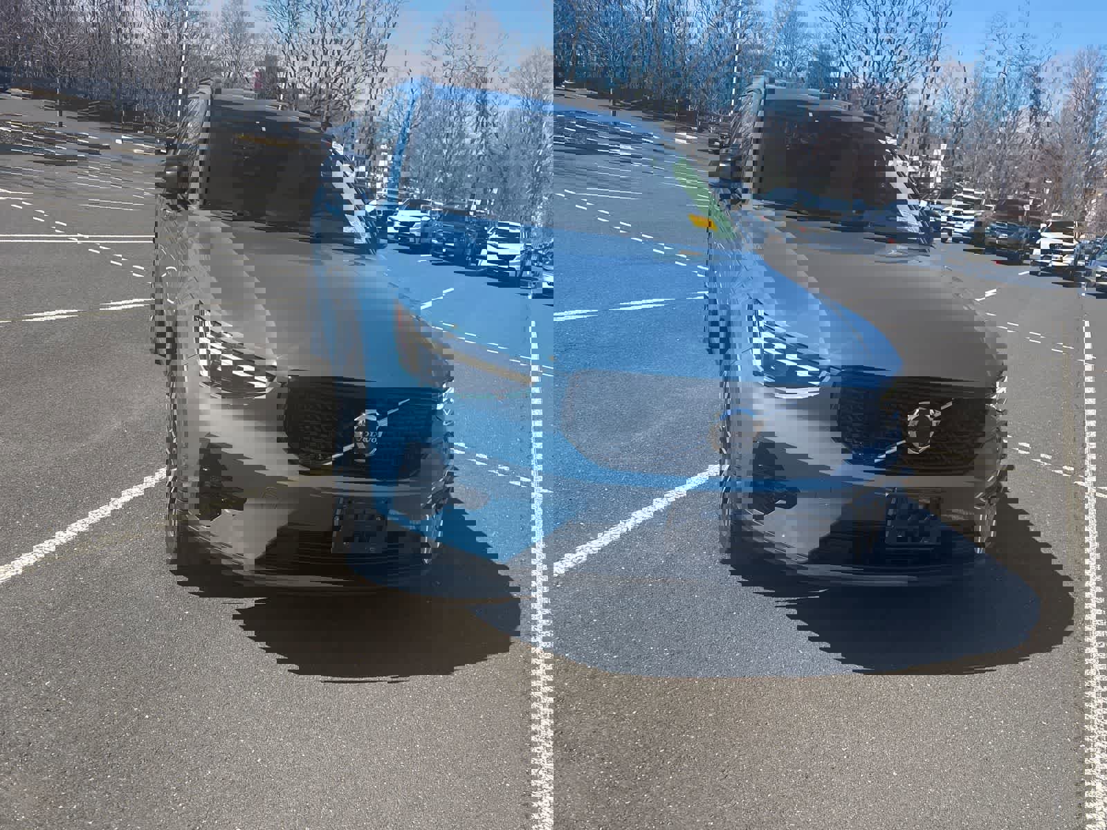 Used 2025 Volvo XC40 B5 Ultra w/ Climate Package image 5