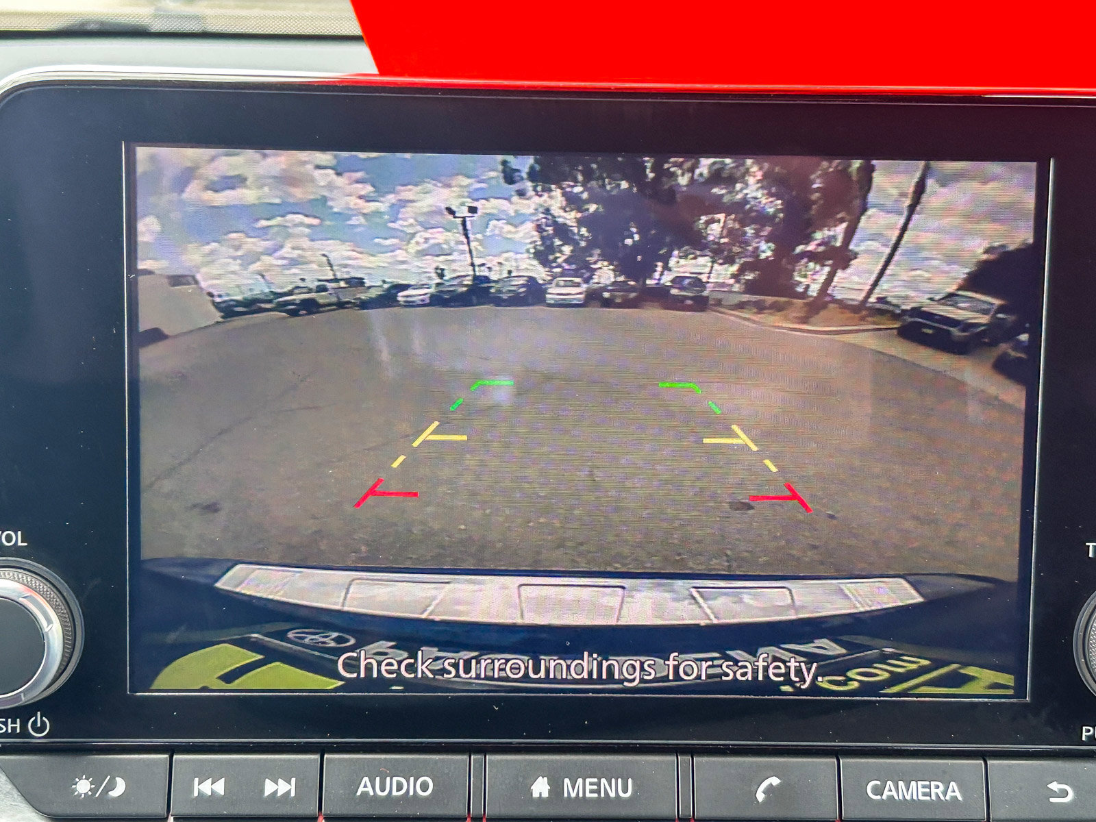 Used 2025 Nissan Rogue SV FWD image 20
