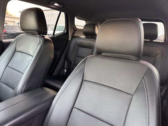 Certified 2024 GMC Terrain SLT image 25