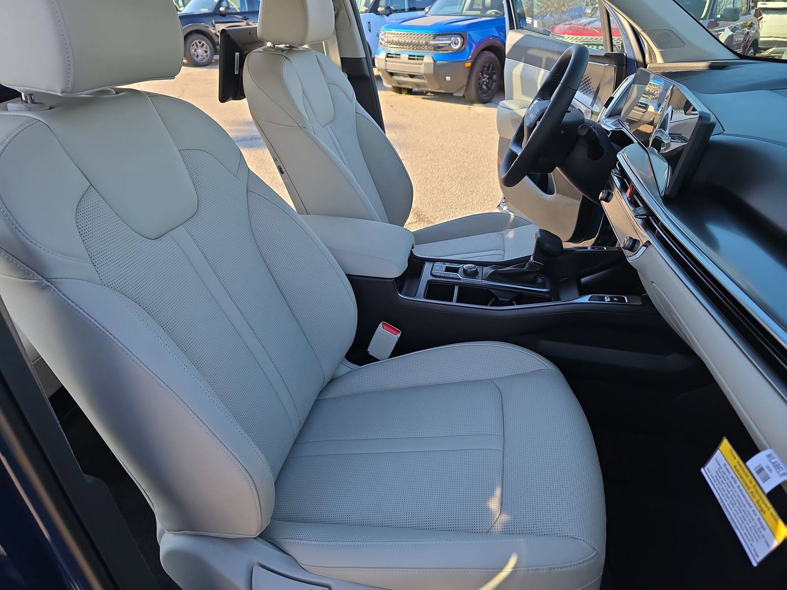 New 2026 Kia Sorento S AWD/4WD image 10