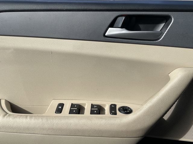Used 2018 Hyundai Sonata SE w/ Cargo Package image 22