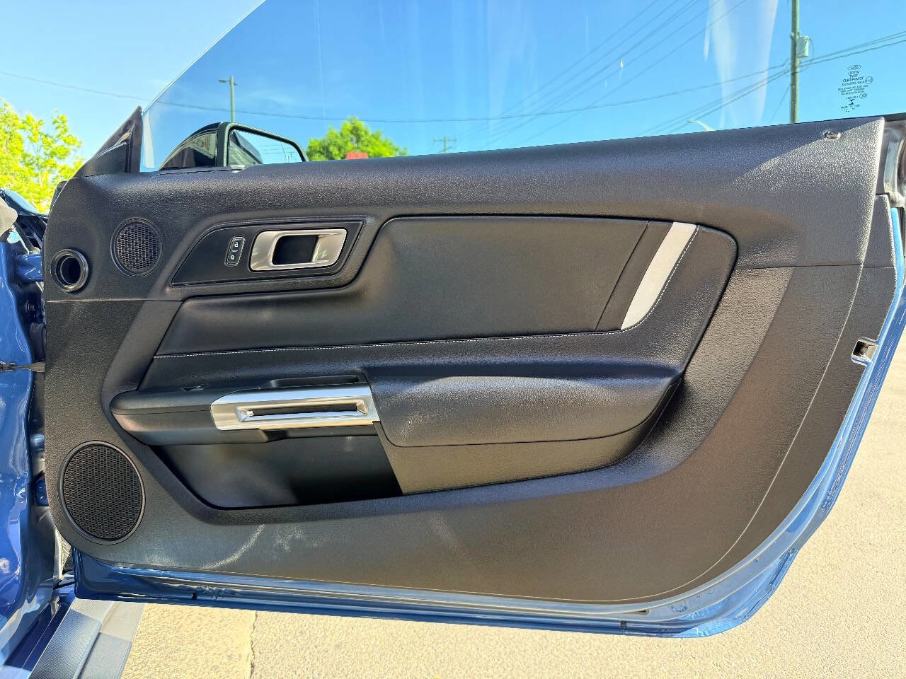 Used 2021 Ford Mustang Shelby GT500 w/ Technology Package image 33