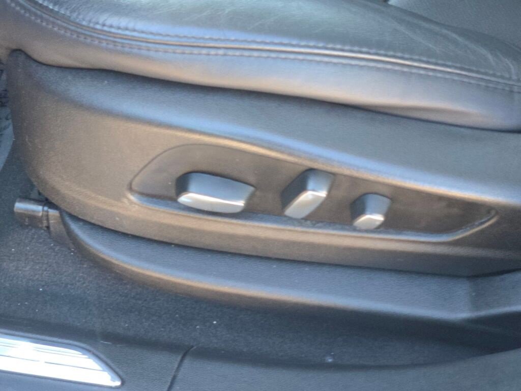 Used 2018 Cadillac XT5 Luxury w/ Driver Awareness Package image 26