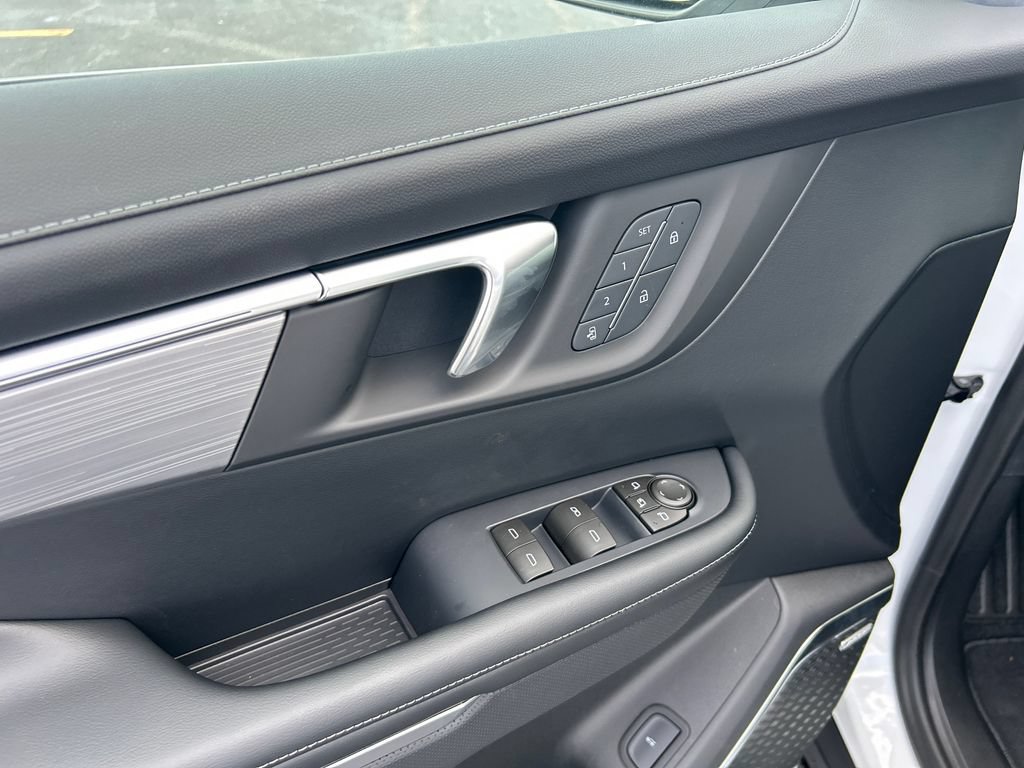 New 2027 Buick Enclave Preferred w/ Power Package FWD image 15