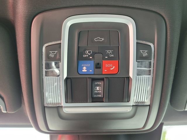 Used 2021 RAM 2500 Laramie w/ Safety Group B AWD/4WD image 19