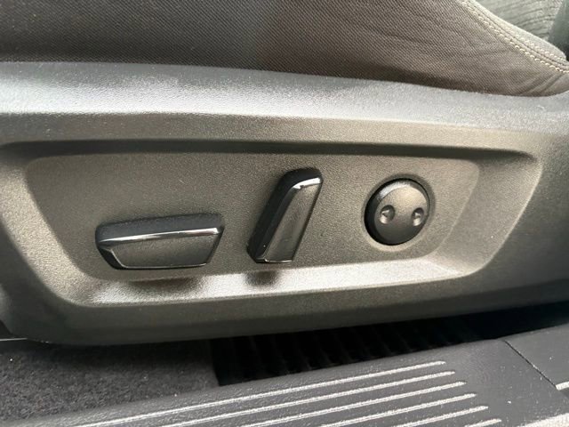 Used 2022 Nissan Rogue SV image 24