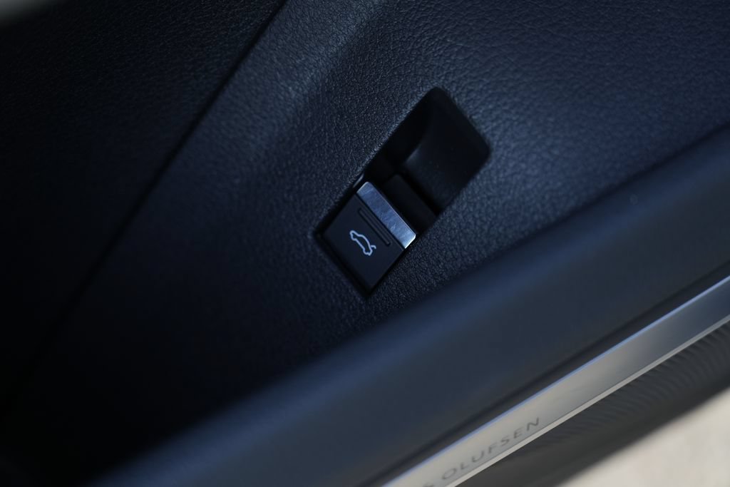 Used 2019 Audi e-tron Prestige AWD/4WD image 27