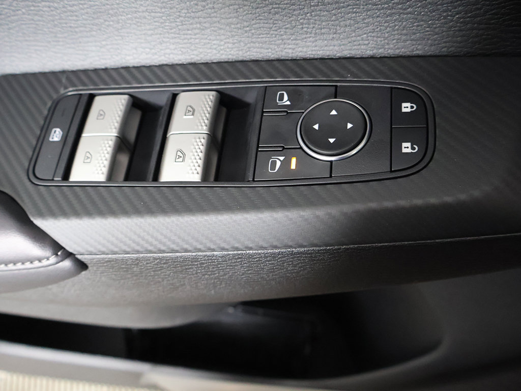New 2026 Mitsubishi Outlander LE AWD/4WD image 35
