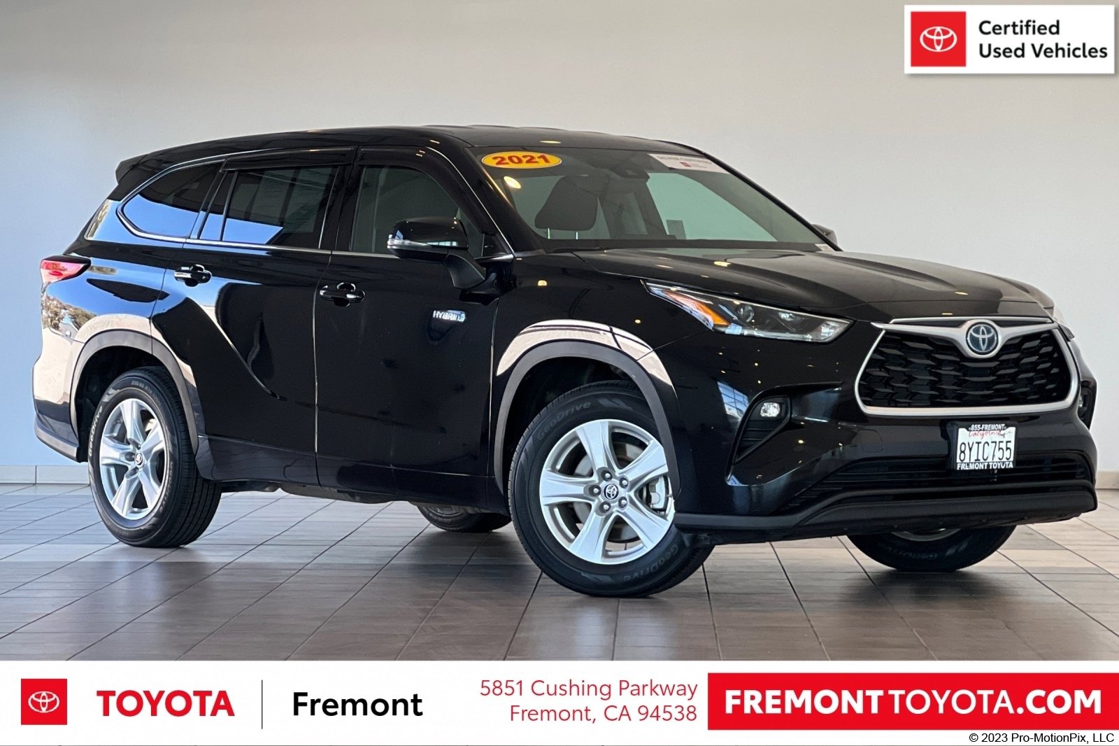 Used 2021 Toyota Highlander LE