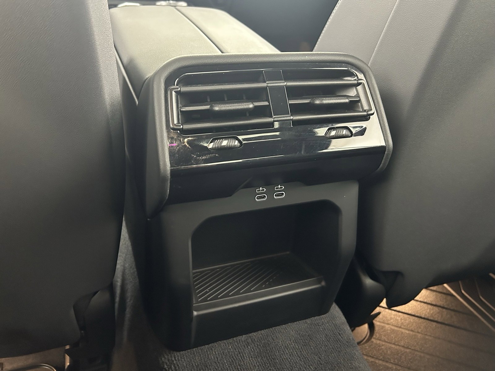 Used 2024 BMW i5 eDrive40i w/ Premium Package image 36