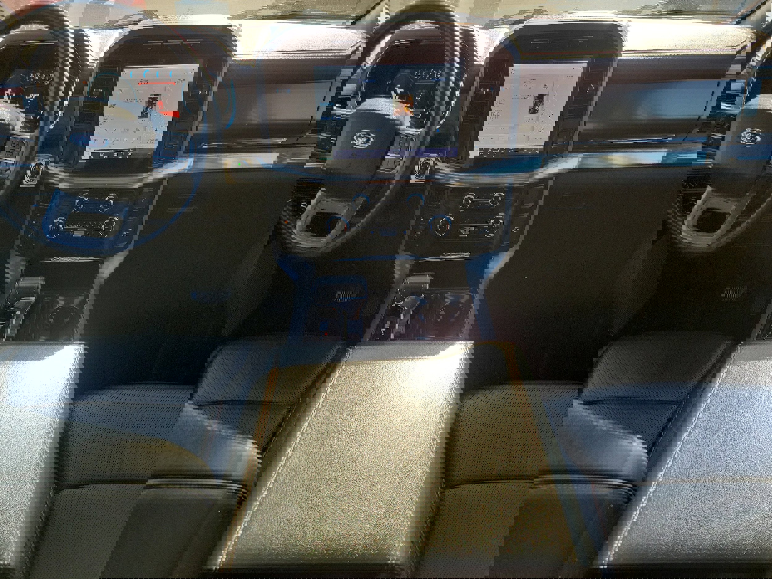 Used 2023 Ford F150 Lariat w/ Bed Utility Package AWD/4WD image 16