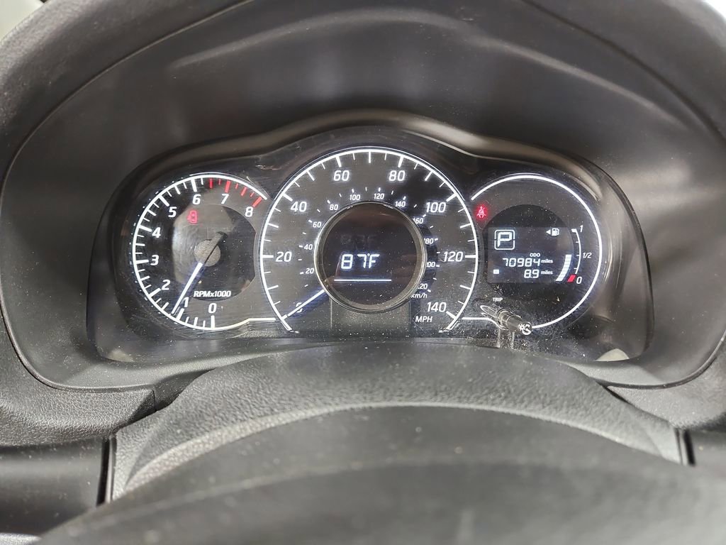 Used 2017 Nissan Versa Note SV FWD image 16