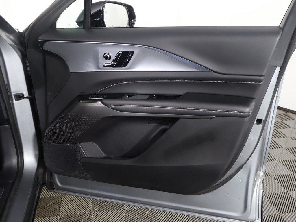 Used 2024 Cadillac Lyriq Tech RWD image 26