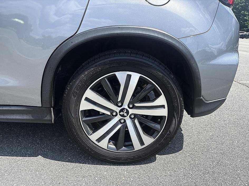 Used 2021 Mitsubishi Outlander Sport ES FWD image 9