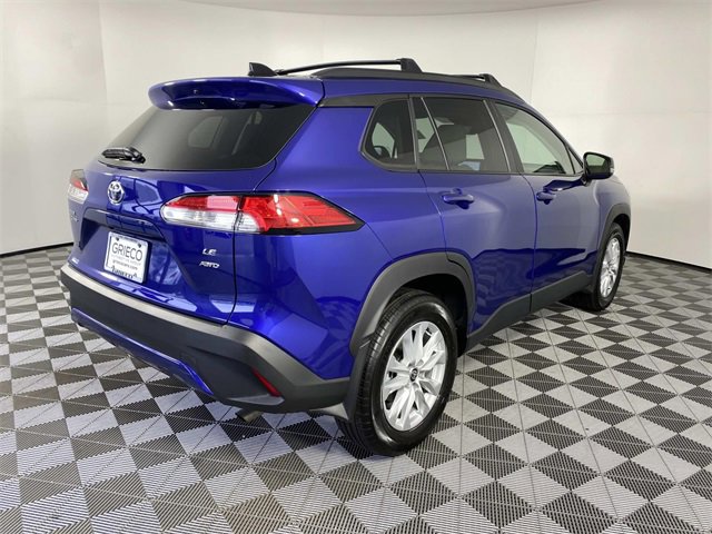 Used 2025 Toyota Corolla Cross LE image 9