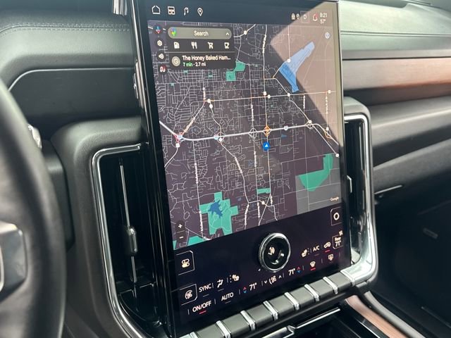 Used 2025 GMC Yukon XL Denali image 21