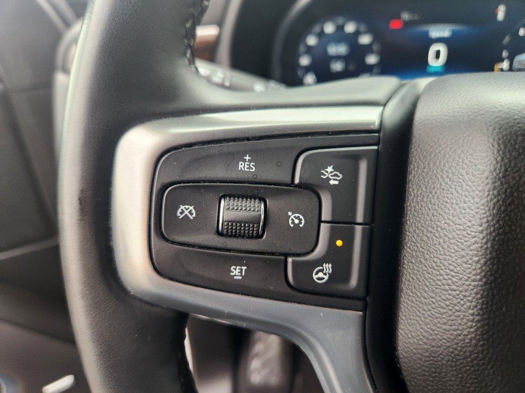 Used 2024 Chevrolet Suburban Premier image 28