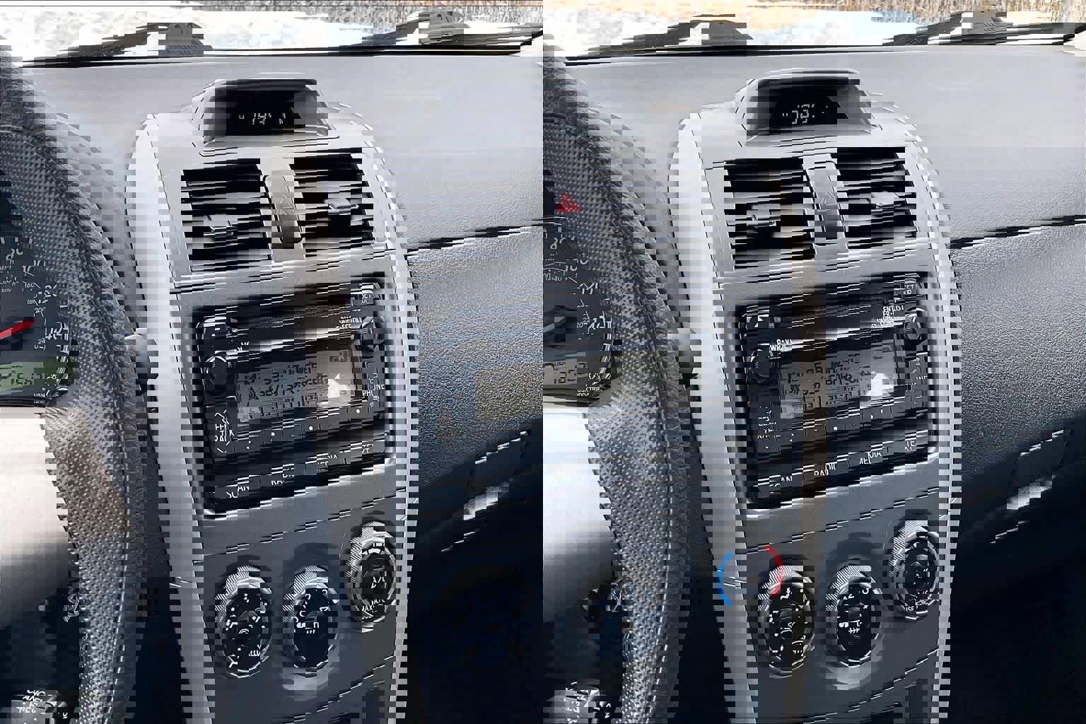 Used 2012 Toyota Corolla S image 7