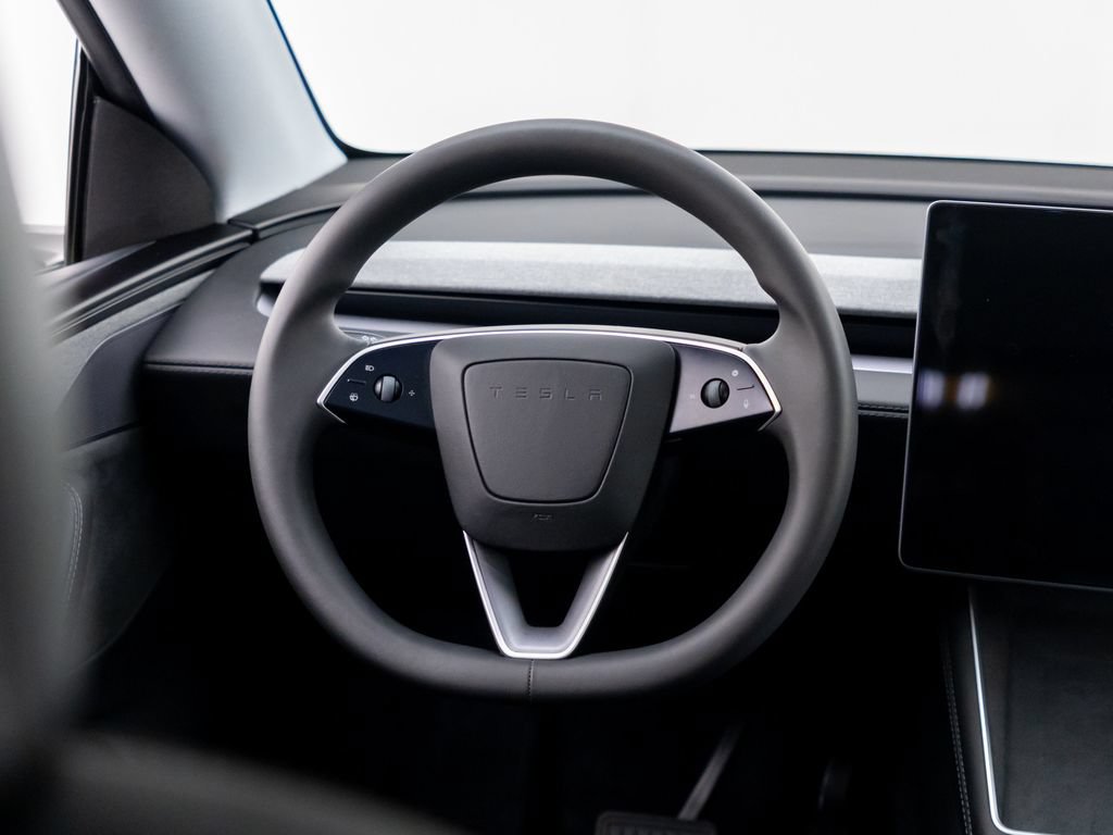 Used 2026 Tesla Model Y Long Range AWD/4WD image 12