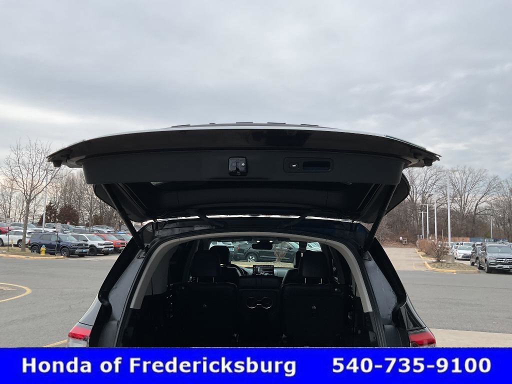 Used 2023 Honda Pilot Touring image 18