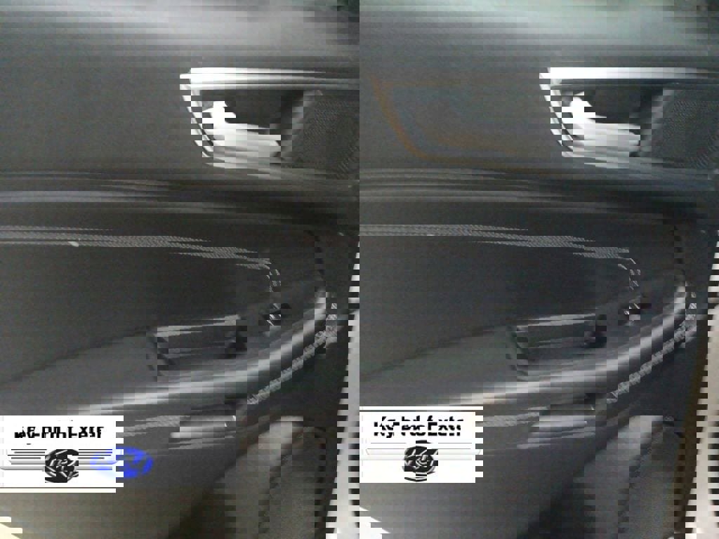 Used 2021 Ford Edge Titanium image 16