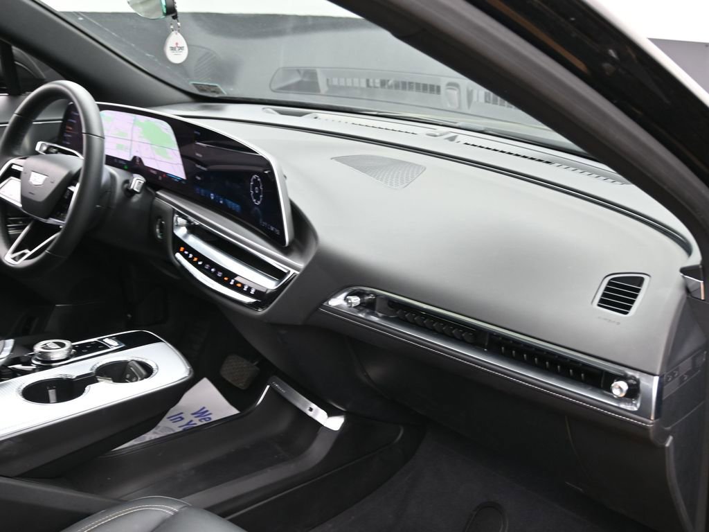 Used 2024 Cadillac Lyriq Tech RWD image 36