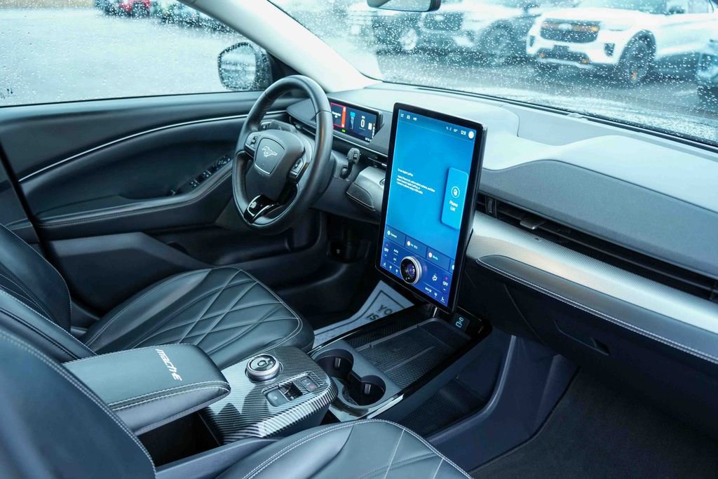 Used 2021 Ford Mustang Mach-E Select w/ Comfort/Appearance Package image 15