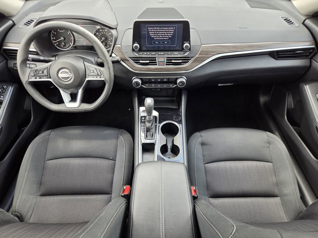 Used 2024 Nissan Altima 2.5 SV FWD image 13