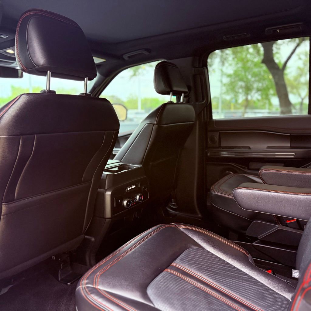 Used 2021 Ford Expedition Max Limited image 30