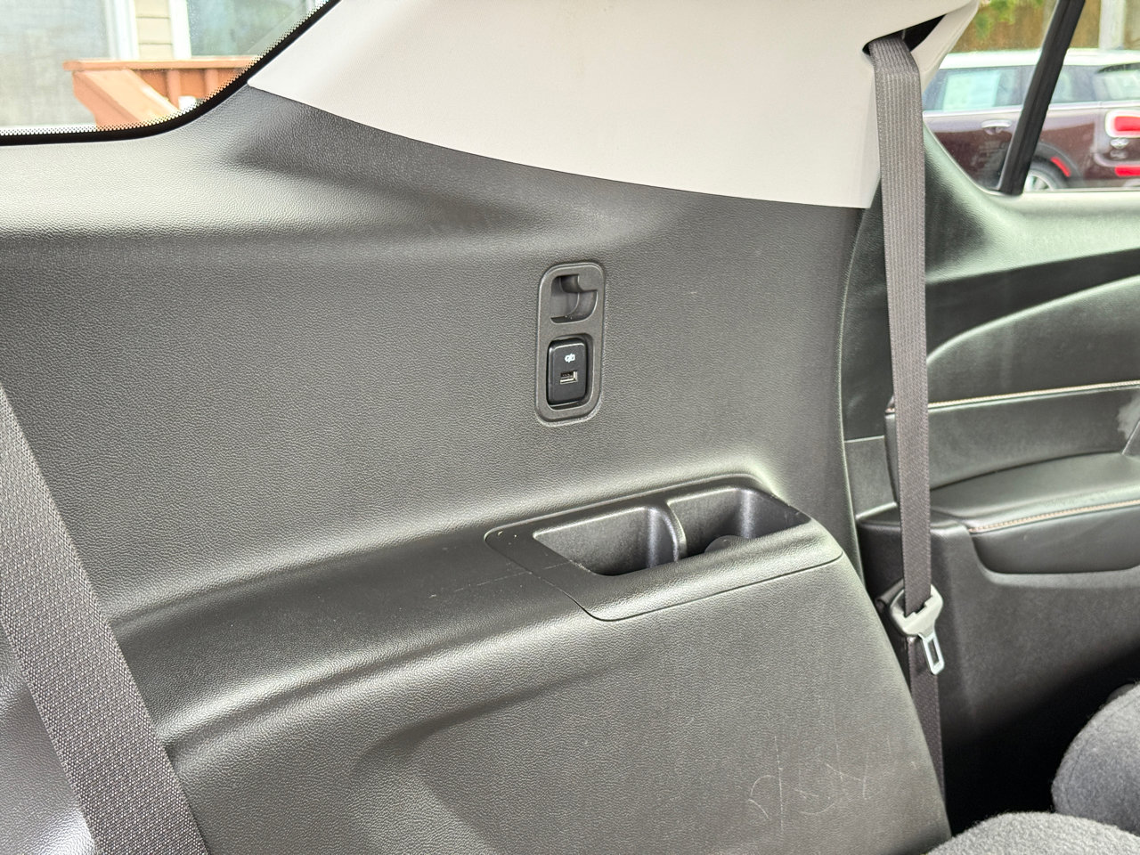 Used 2019 Chevrolet Traverse LT image 38