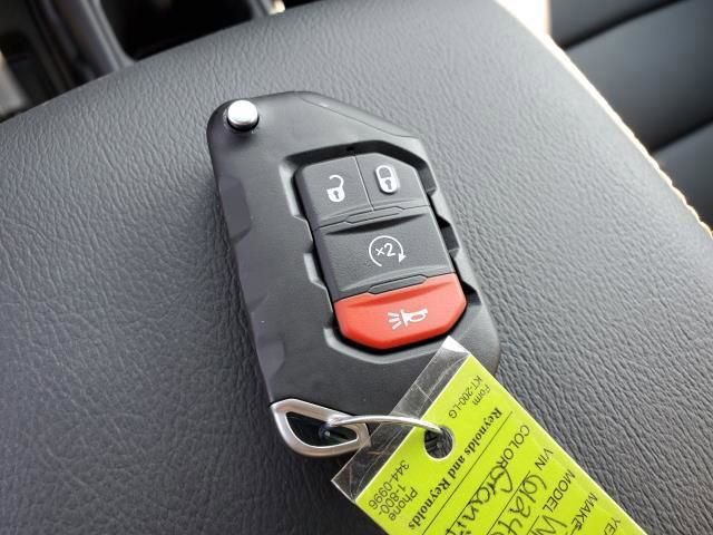 New 2025 Jeep Wrangler Sahara image 32